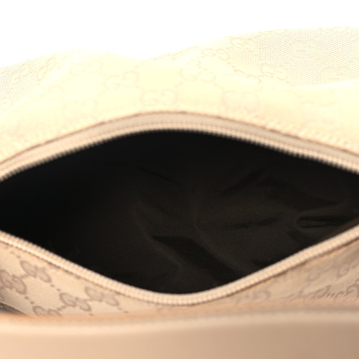 Gucci Monogram GG Signature Shoulder Bag Beige 5 of 11