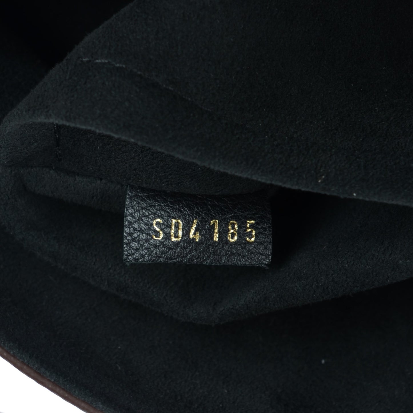 Monogram Gaia Black