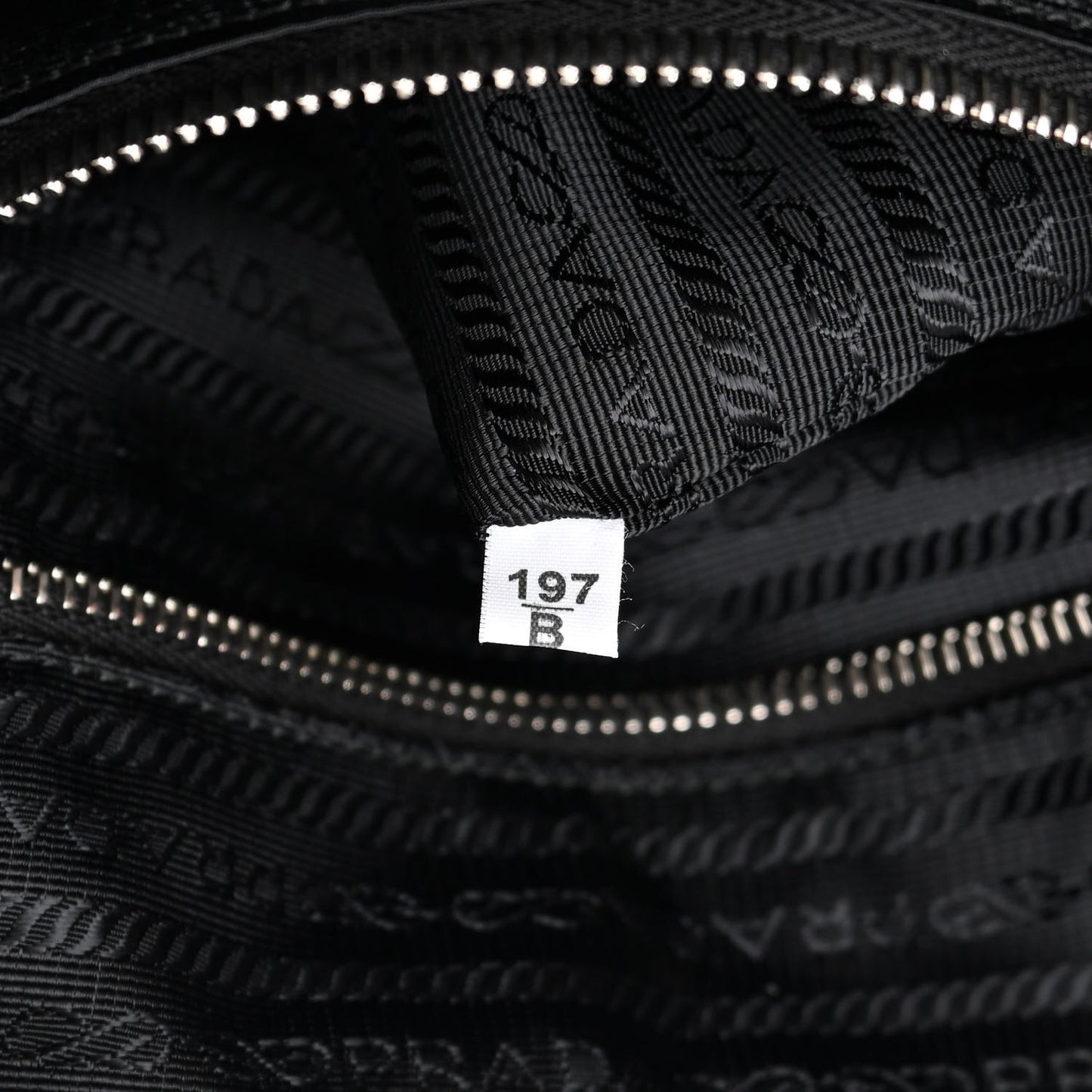 Nylon Tessuto Impuntu Quilted Shoulder Bag Black