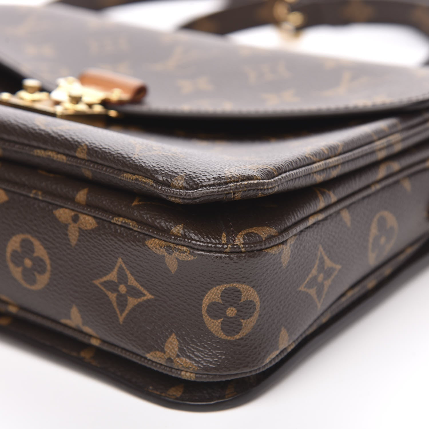Louis Vuitton Monogram Pochette Metis 9 of 11