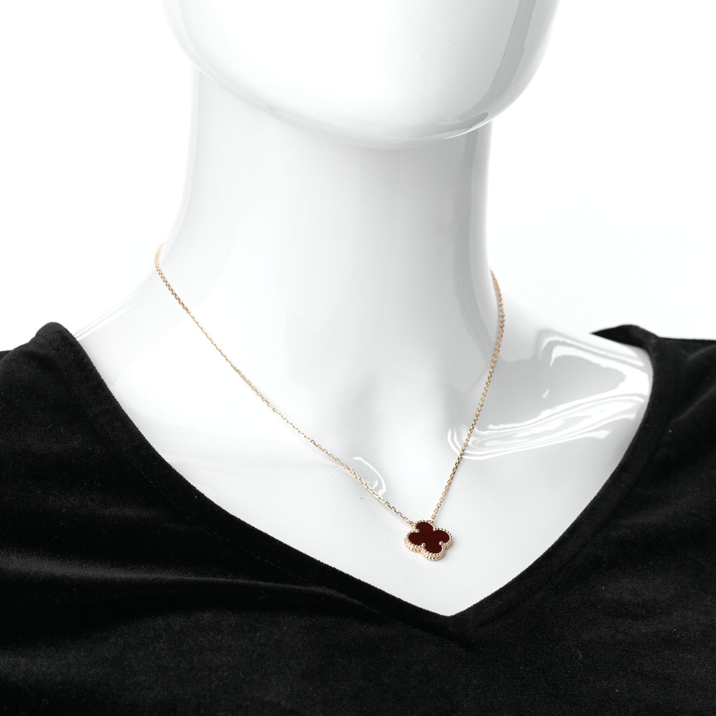18K Yellow Gold Carnelian Vintage Alhambra Pendant Necklace