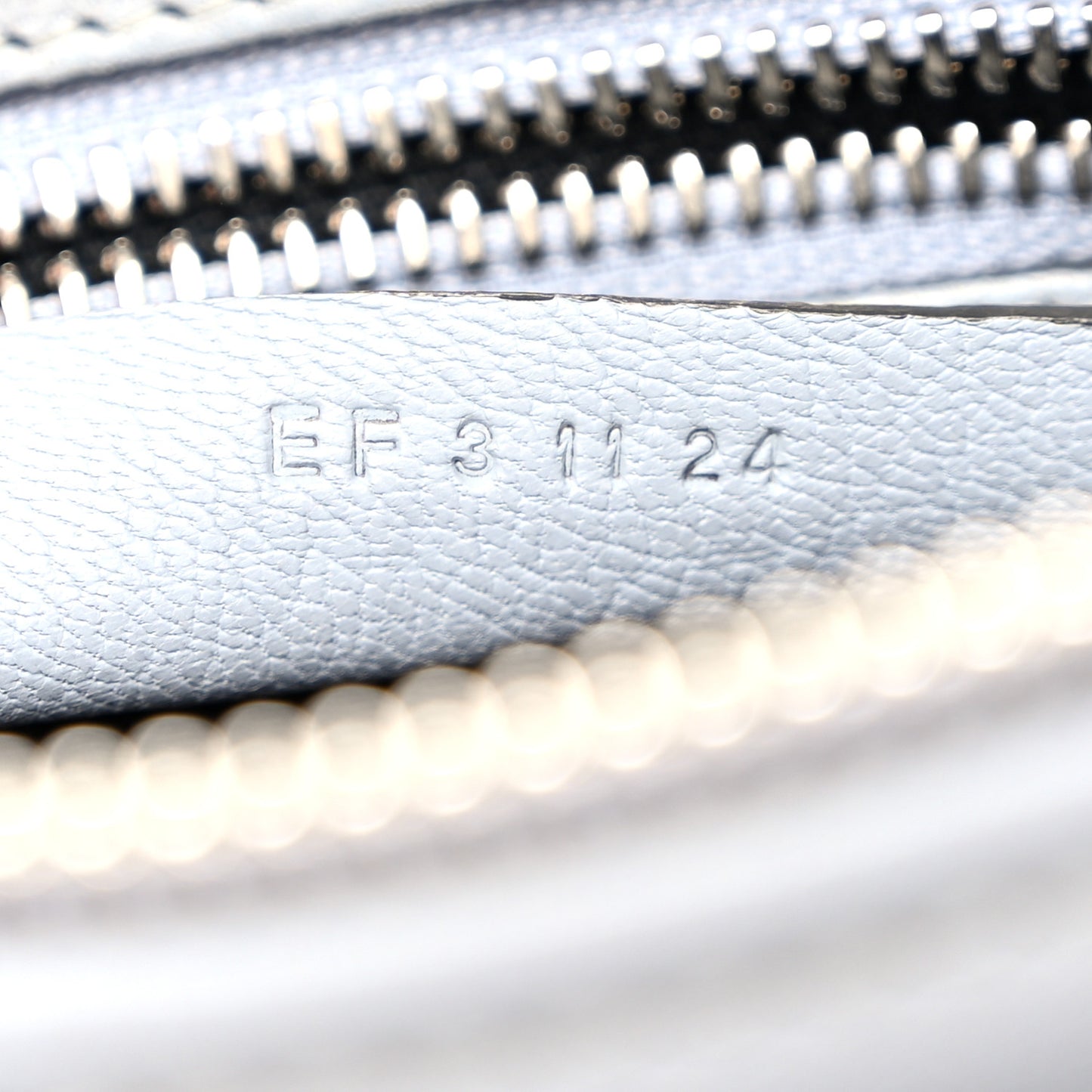 Sugar Goatskin Medium Pandora Pearl Grey