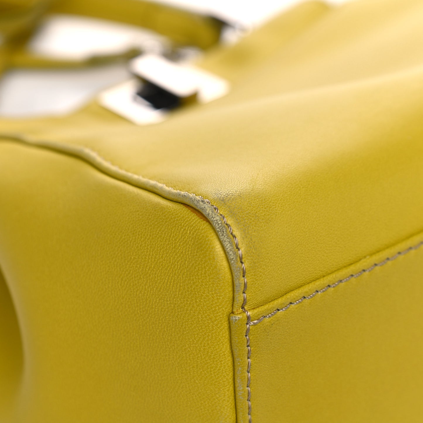 Nappa Mini Peekaboo Iconic Satchel Lime