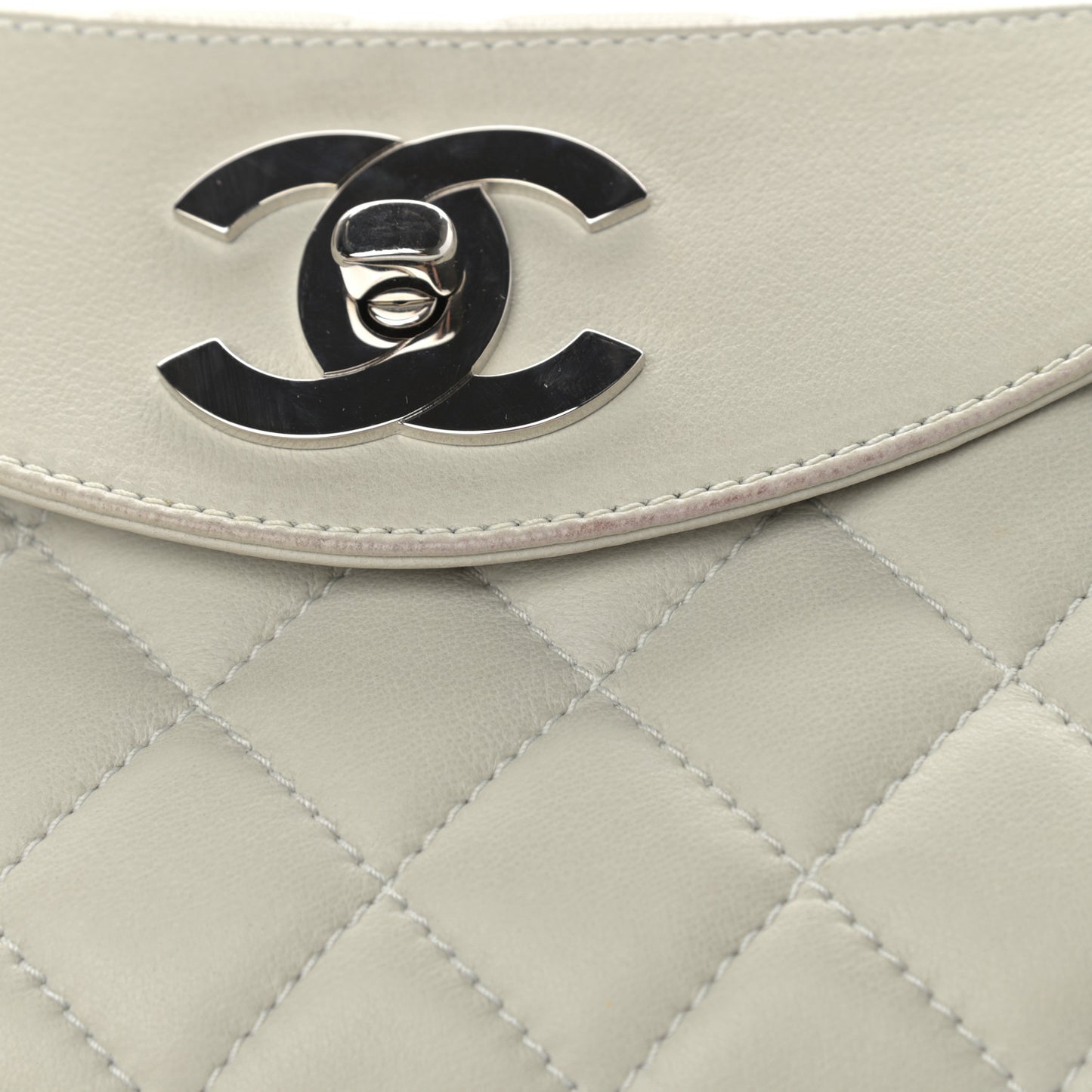Lambskin Quilted Small Single Flap Bag Violet Clair
