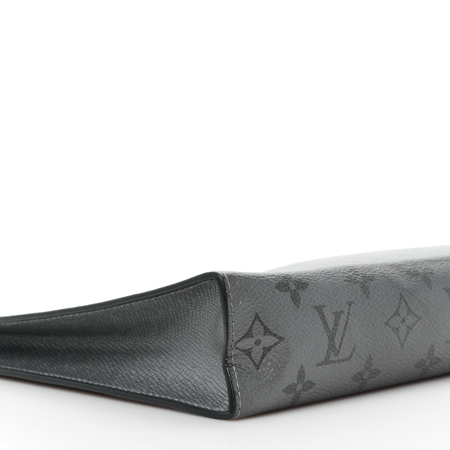 Louis Vuitton Taigarama Pochette Voyage MM Gunmetal 9 of 10
