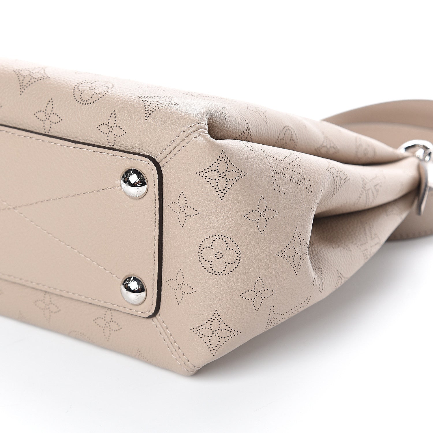 Louis Vuitton Mahina Babylone Chain BB Galet 8 of 8
