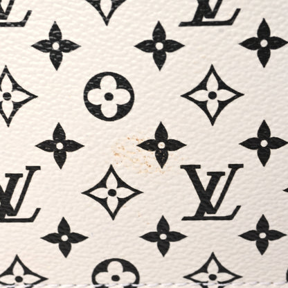 Louis Vuitton Monogram Giant Neverfull MM GM Pochette White 7 of 7