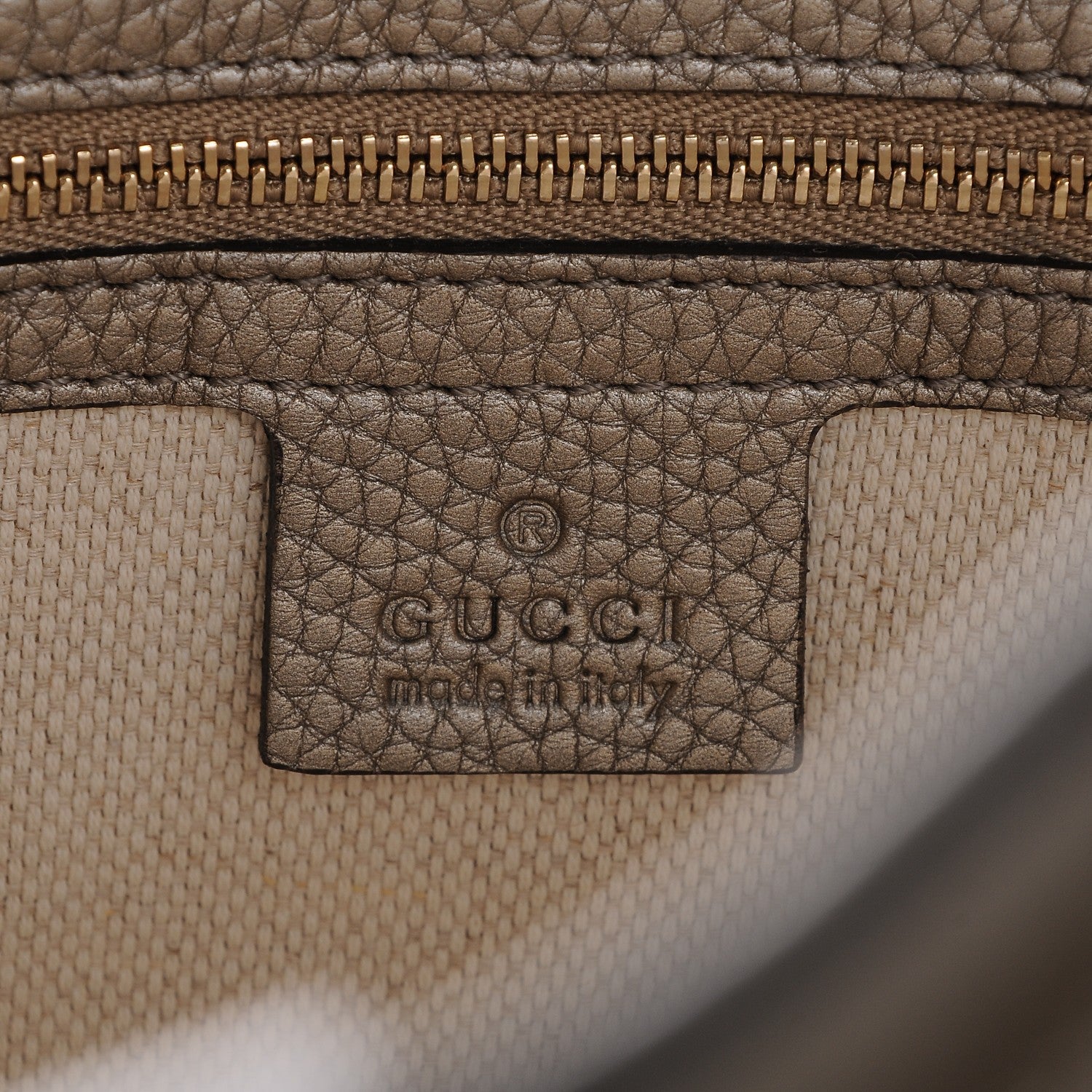 Gucci Metallic Pebbled Calfskin Medium Soho Chain Shoulder Bag Golden Beige 6 of 7