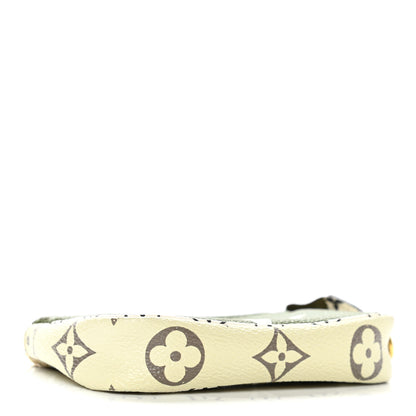 Louis Vuitton Monogram Giant Micro Pochette Accessories Kaki White 4 of 9