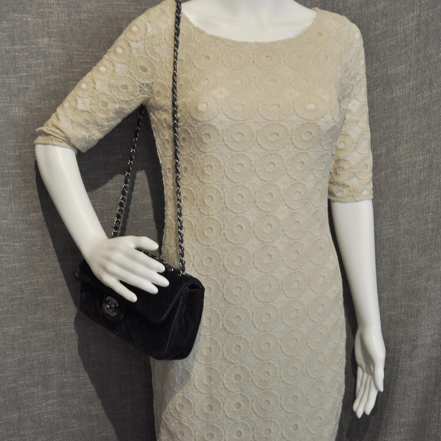 Chanel Velvet Quilted East West Flap Black 2 of 9