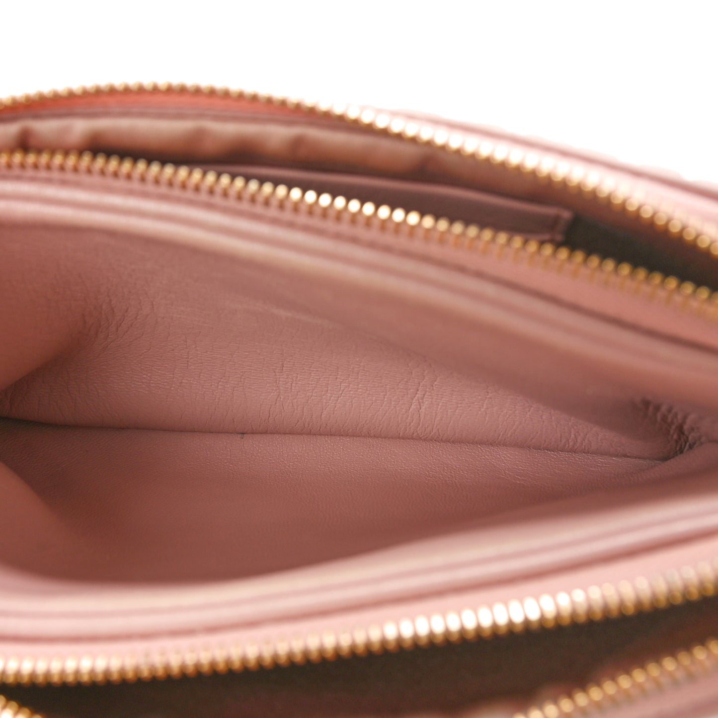 Nappa Matelasse Double Zip Chain Shoulder Bag Cammeo