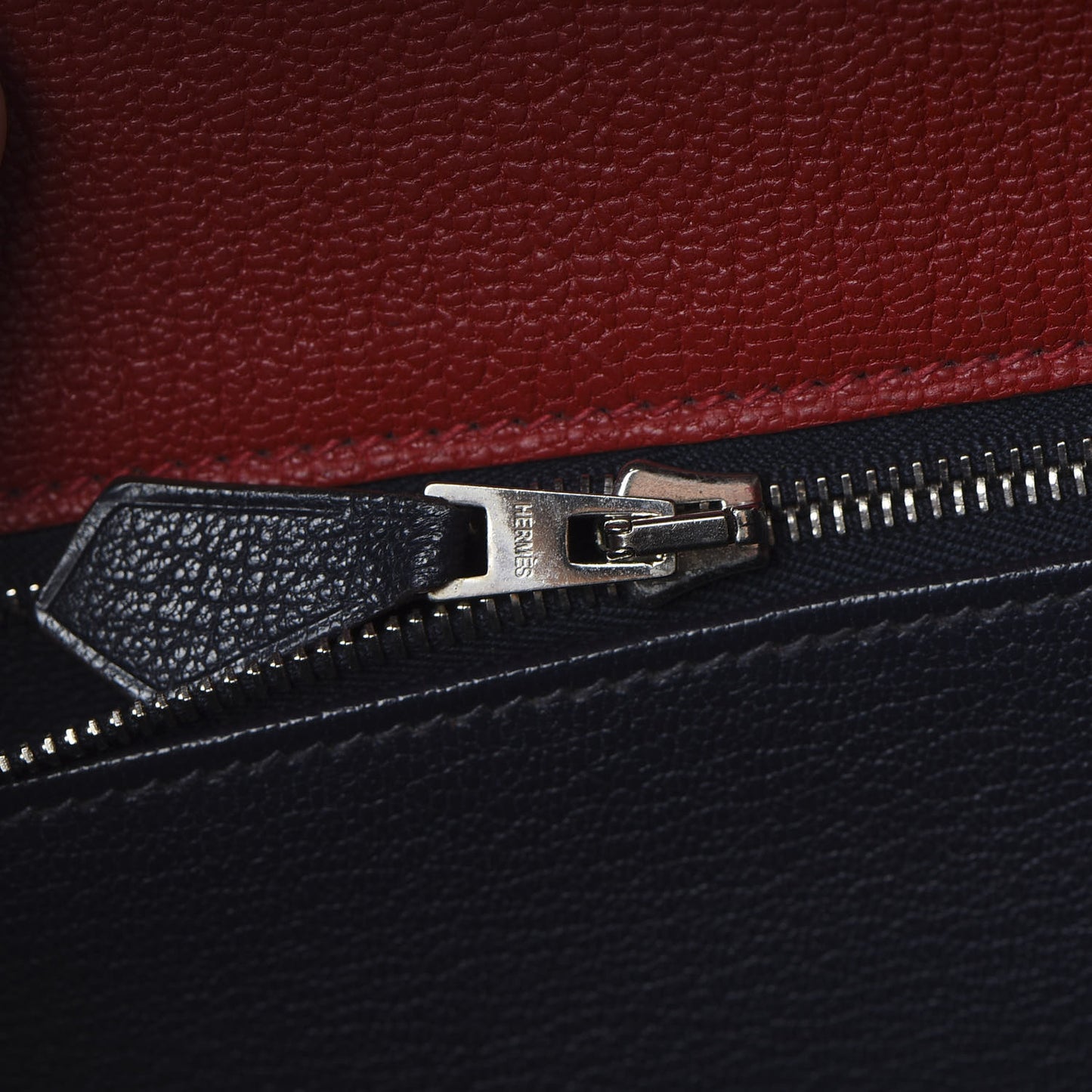 Chevre Mysore Horseshoe Kelly Retourne 28 Rouge Garance Bleu Obscur