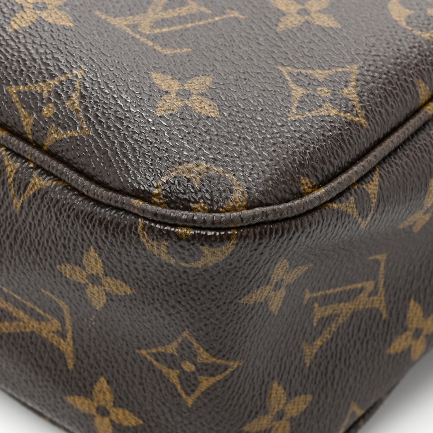 Louis Vuitton Monogram Sac Bosphore Briefcase 15 of 15