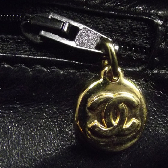 Caviar Medallion Tote Black