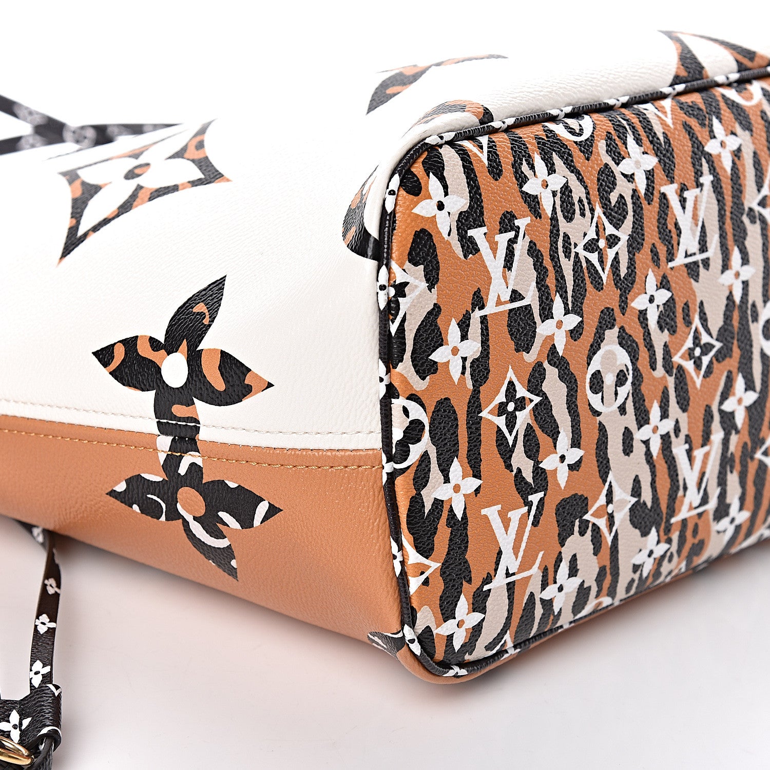 Louis Vuitton Monogram Giant Jungle Neverfull MM Ivory 10 of 12