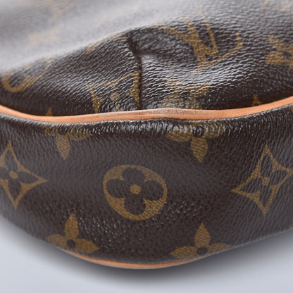 Louis Vuitton Monogram Odeon PM 14 of 17