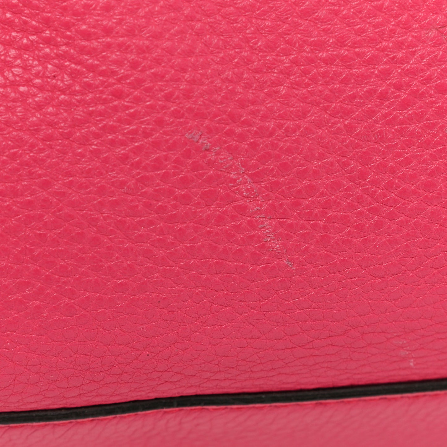 Pebbled Calfskin Medium Soho Chain Shoulder Bag Pink