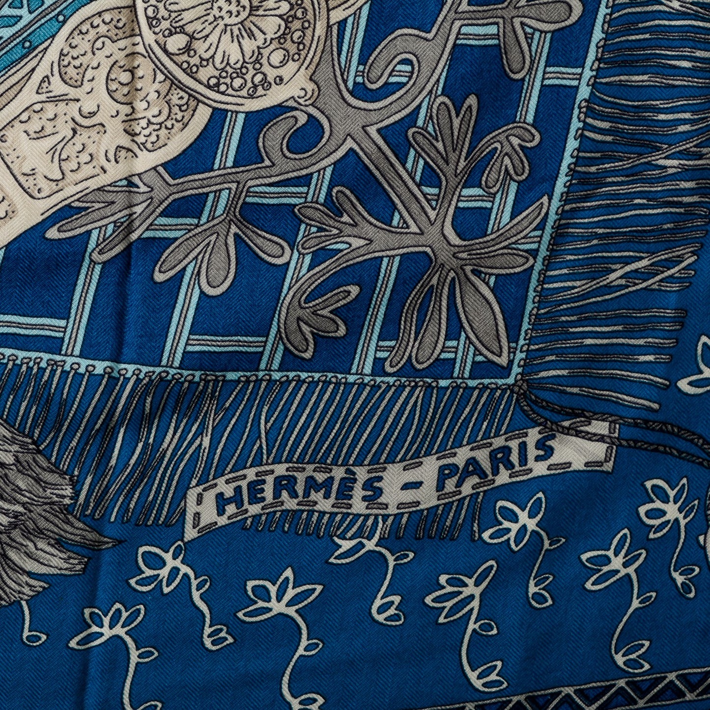 Cashmere Silk Cavaliers du Caucase Shawl 140 Bleu Gris Parme