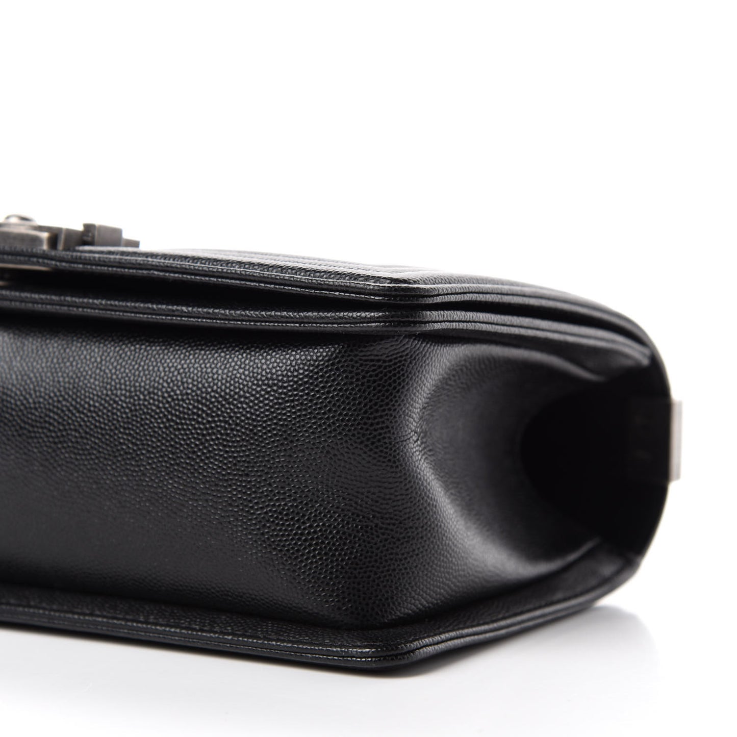 Caviar Quilted Medium Boy Flap Black