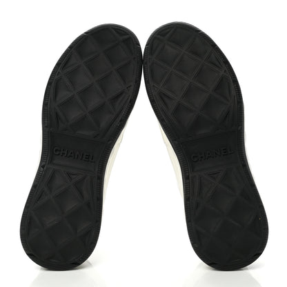 Chanel Velvet Calfskin Mixed Fibers CC Sneakers 41 Ivory Black 5 of 9