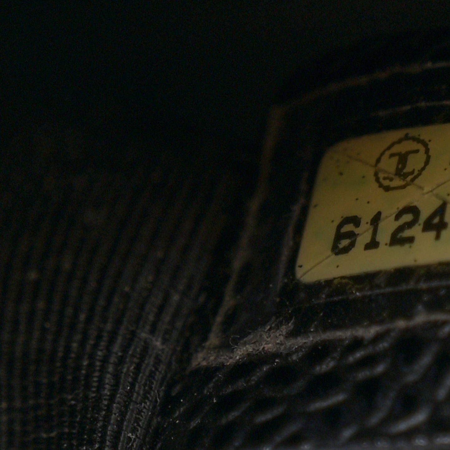 Caviar Quilted Medium Single Flap Black