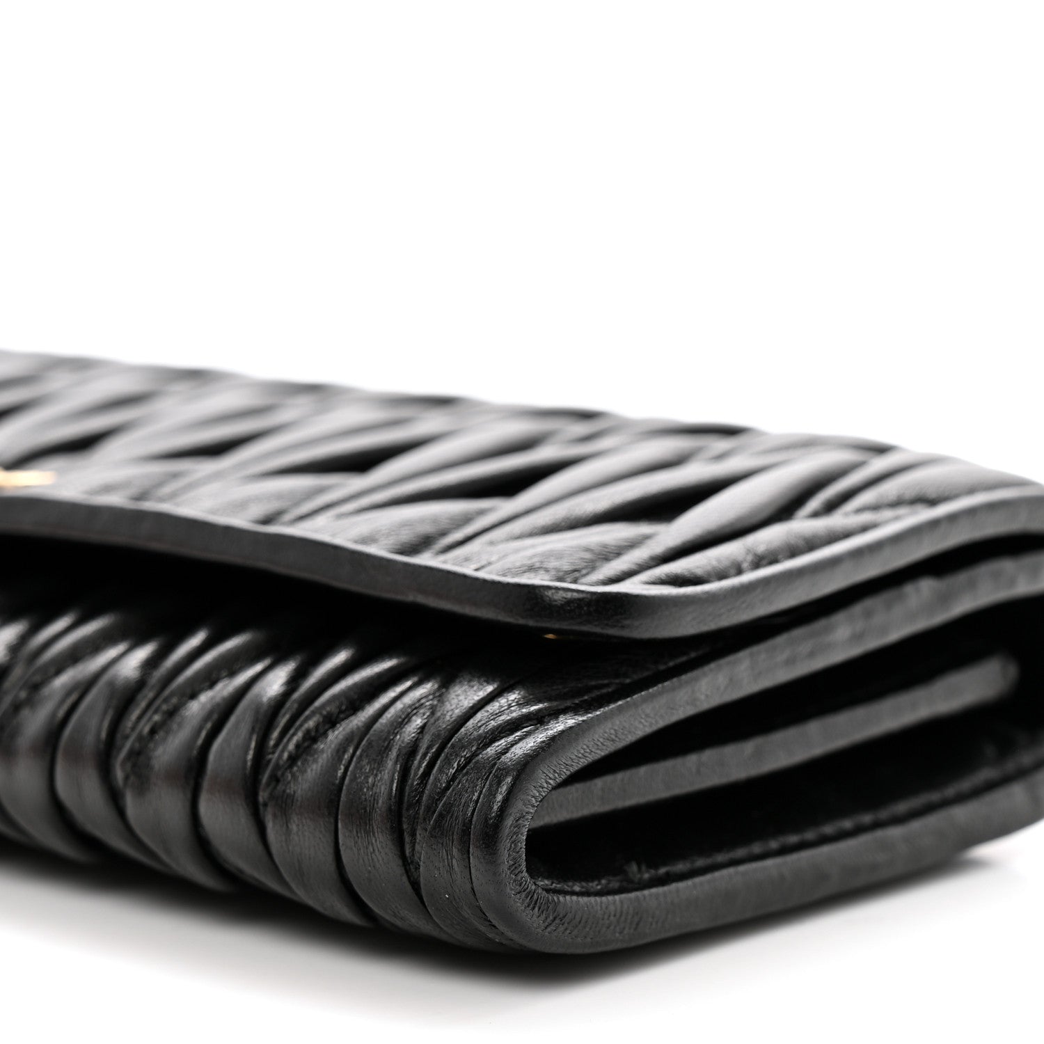 Miu Miu Nappa Matelasse Wallet On Chain Black 10 of 11