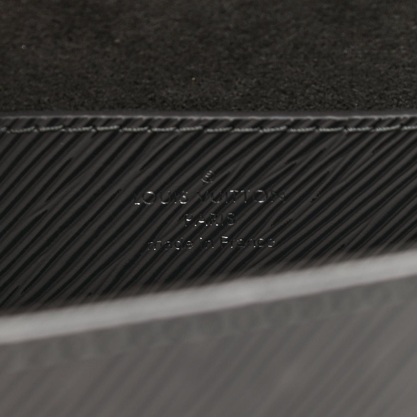 Epi Twist Shoulder Bag MM Etain