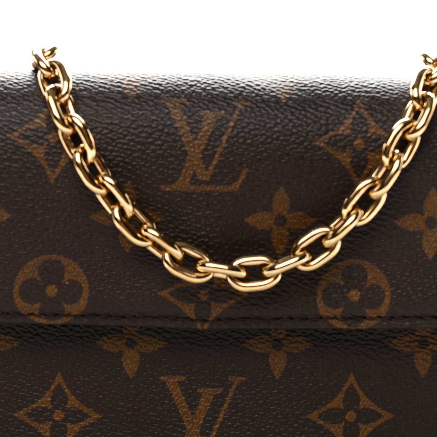 Monogram Ivy Wallet On Chain