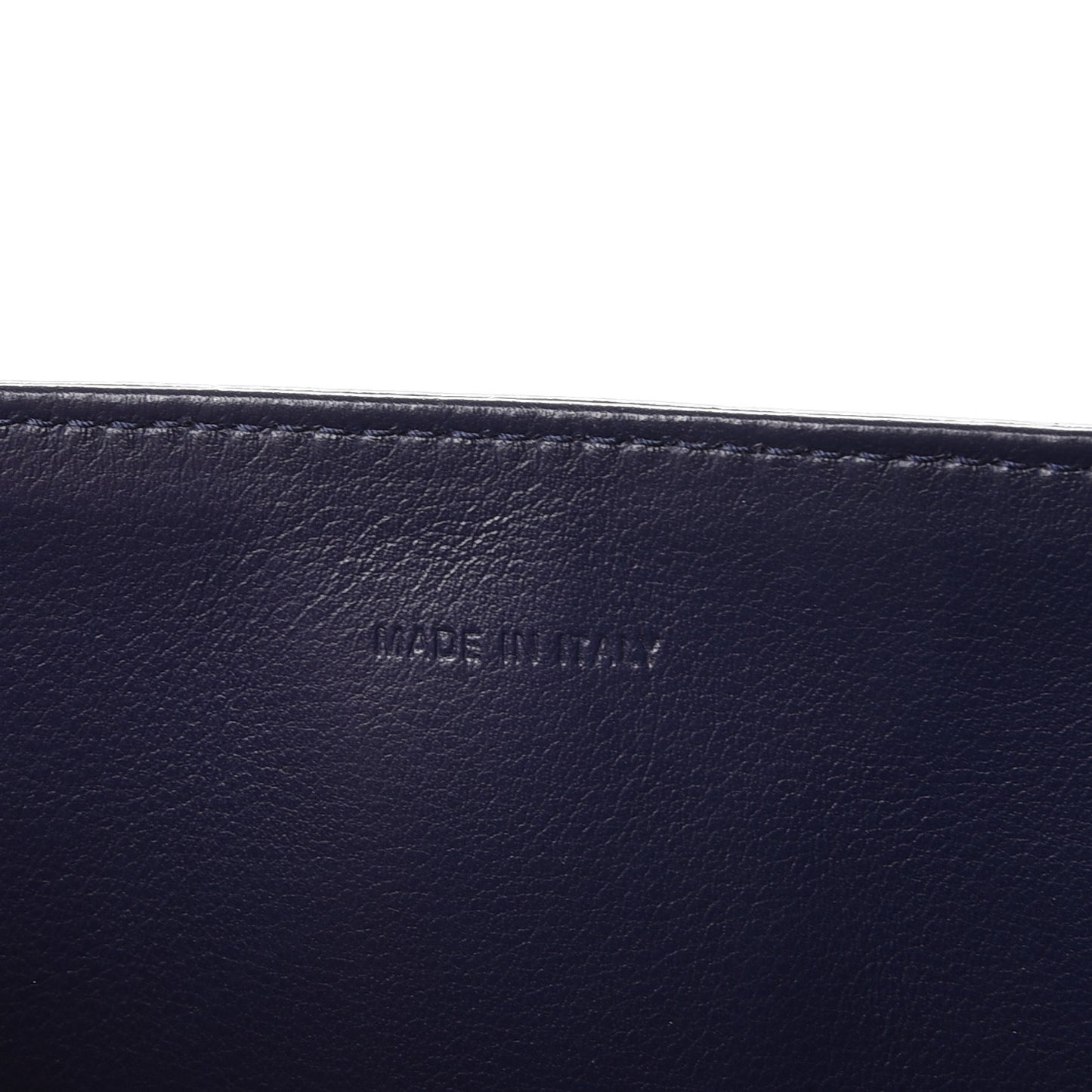 Bullcalf Medium Diorever Flap Navy