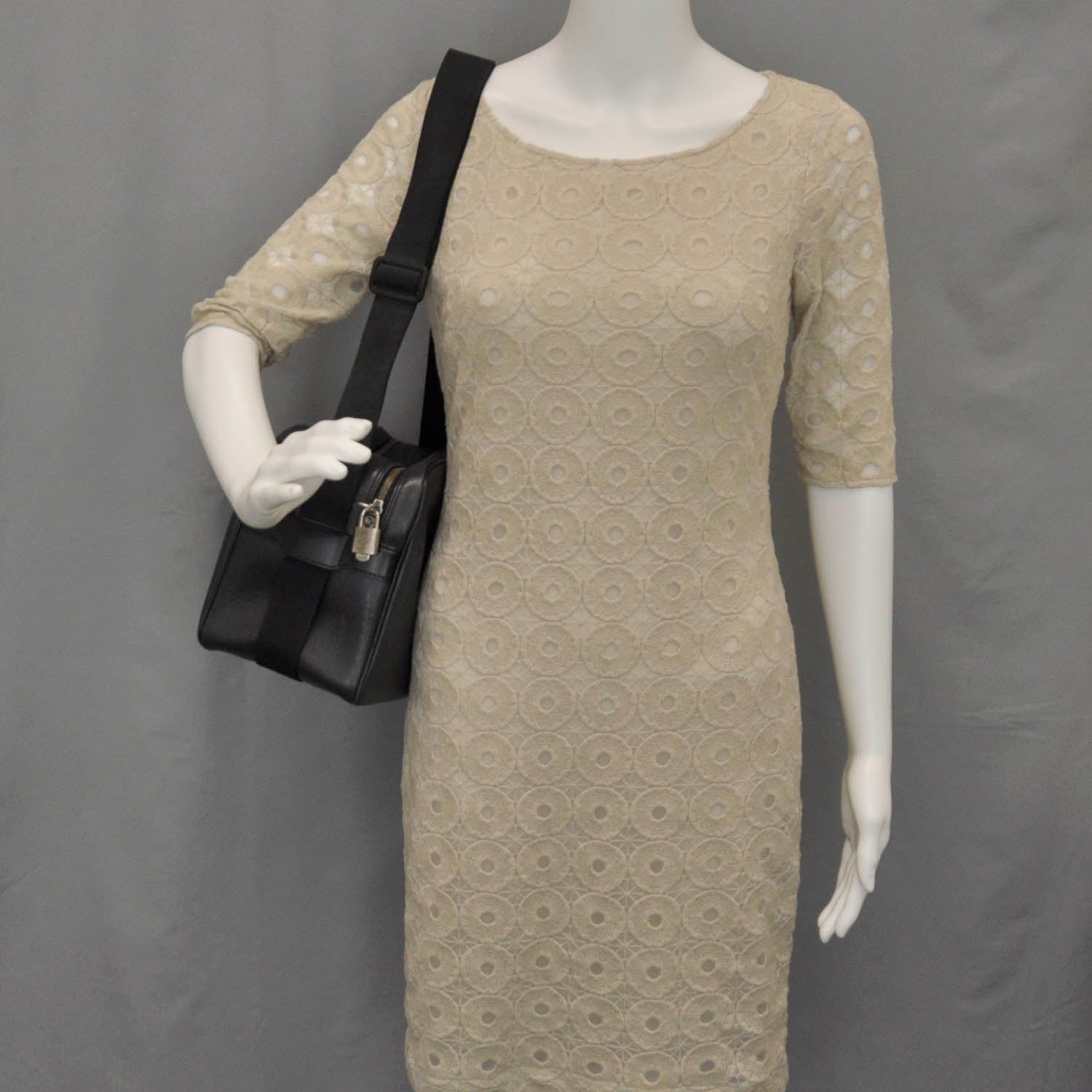 Louis Vuitton Taiga Reporter Messenger Ardoise 2 of 10