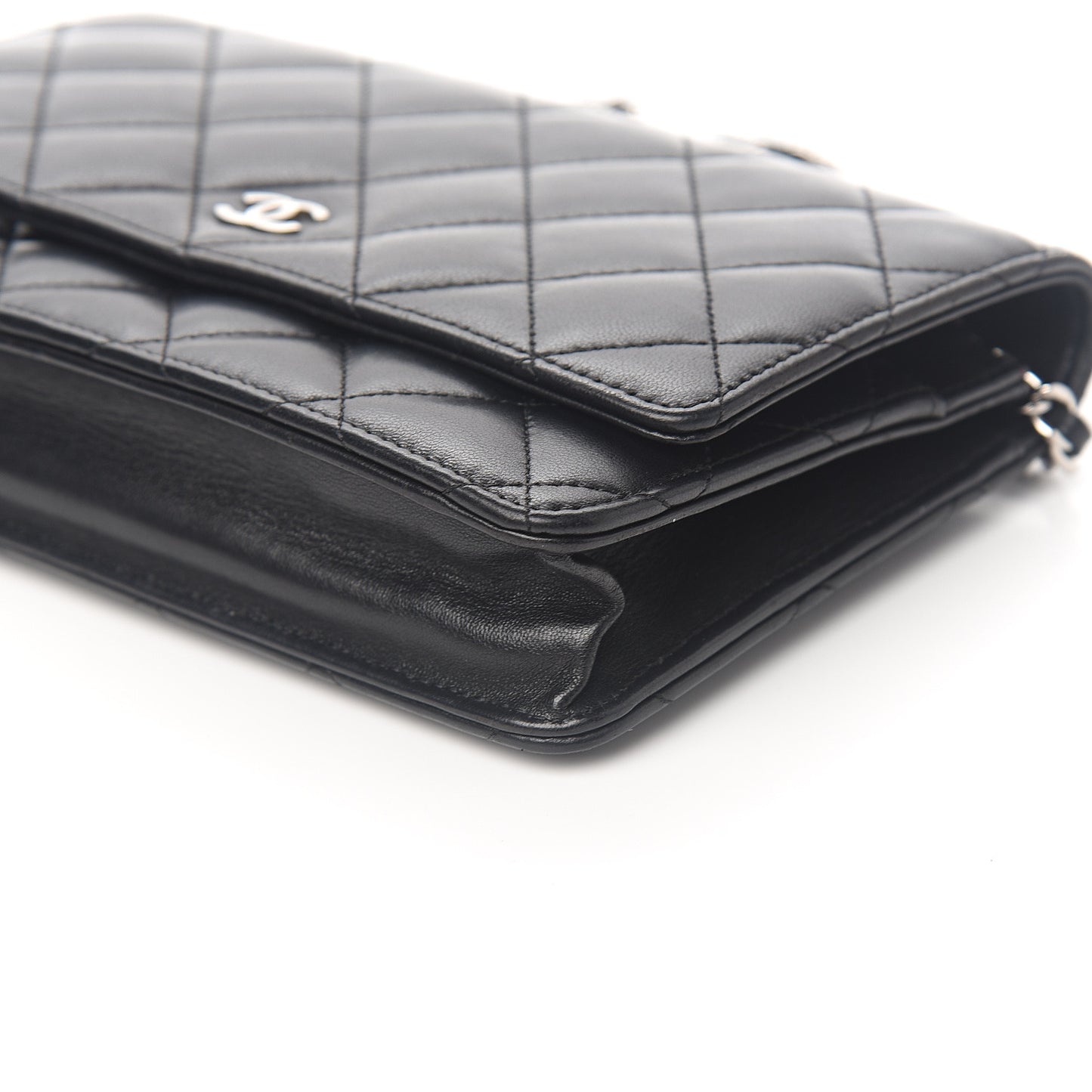 Lambskin Quilted Wallet On Chain WOC Black