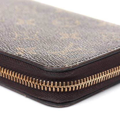 Louis Vuitton Monogram Zippy Wallet 14 of 22