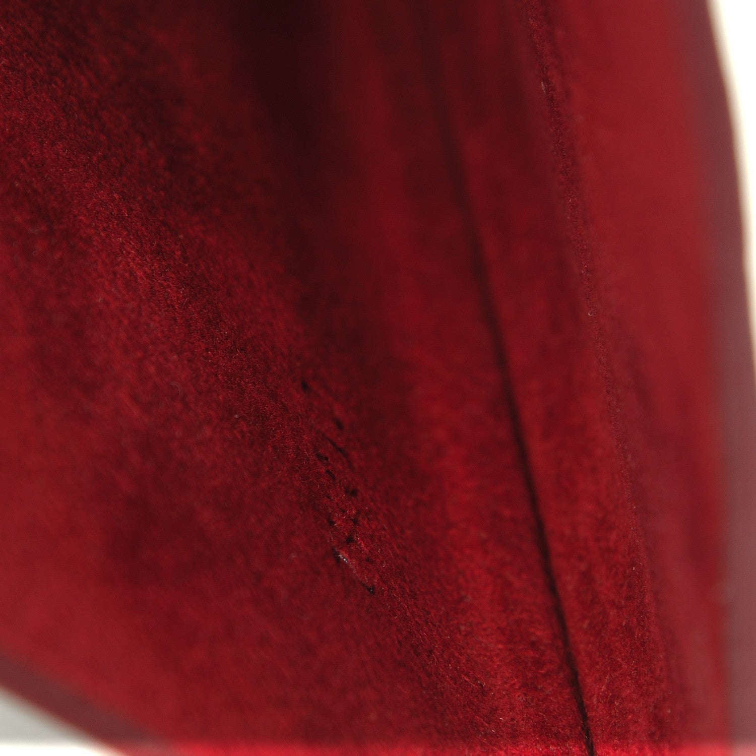 Louis Vuitton Epi iPad Hardcase Carmine 7 of 9