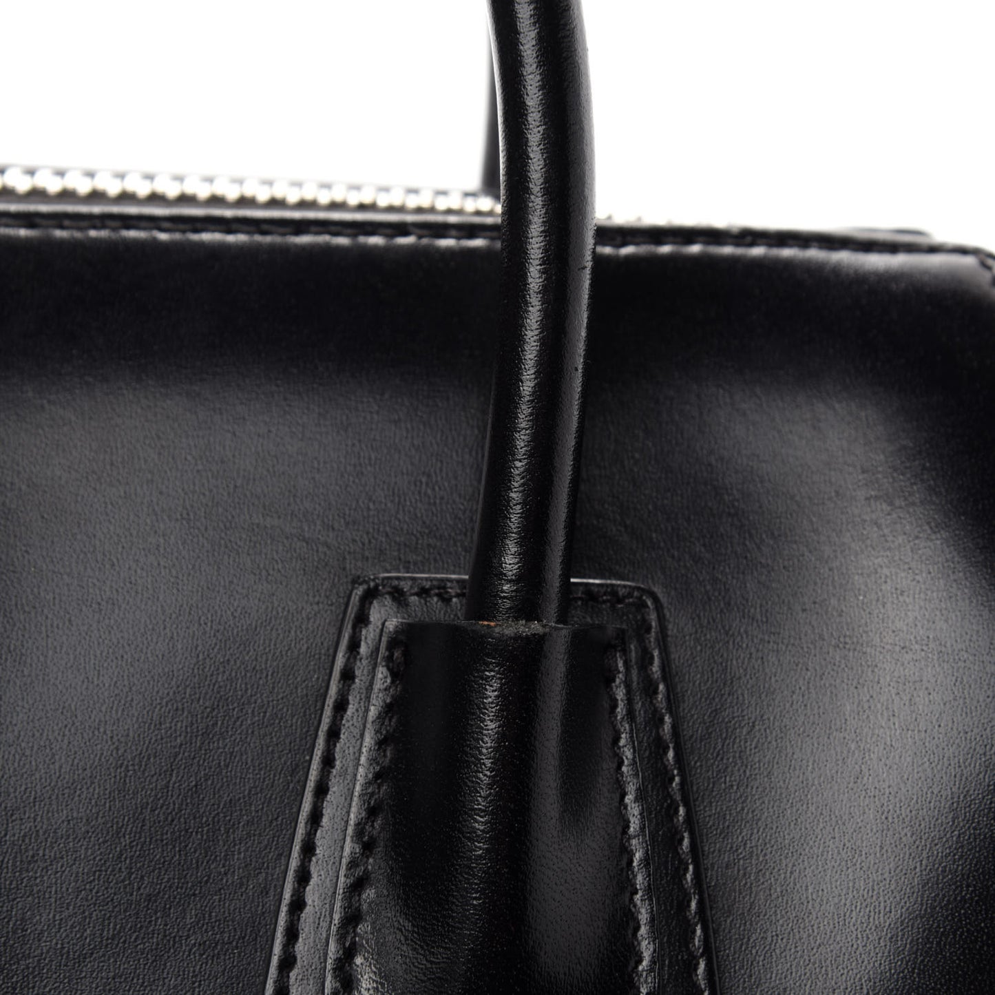 Shiny Lord Calfskin Medium Antigona Black