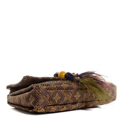 Louis Vuitton Monogram Metisse African Queen Clutch Coconut 4 of 8