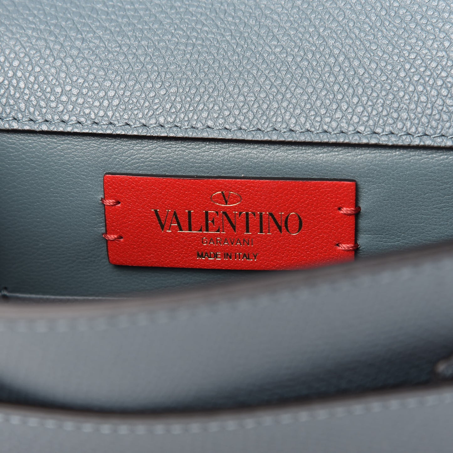Grainy Calfskin VLogo Crossbody Bag Amadeus