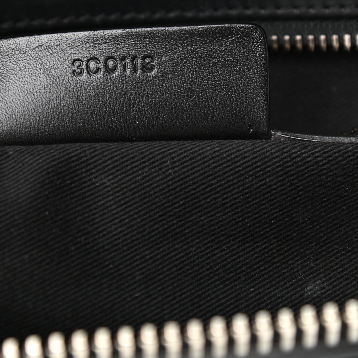 Calfskin 3D Stud Medium Antigona Black