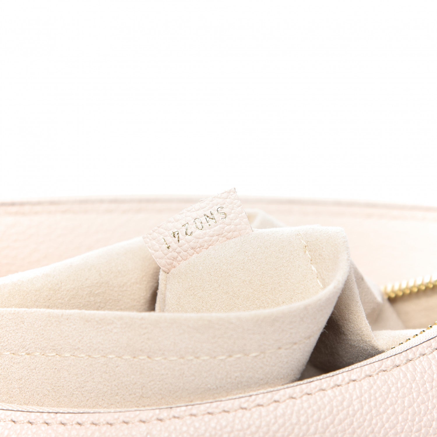 Louis Vuitton Empreinte Monogram Giant By The Pool Marshmallow Hobo Cream Saffron 9 of 10