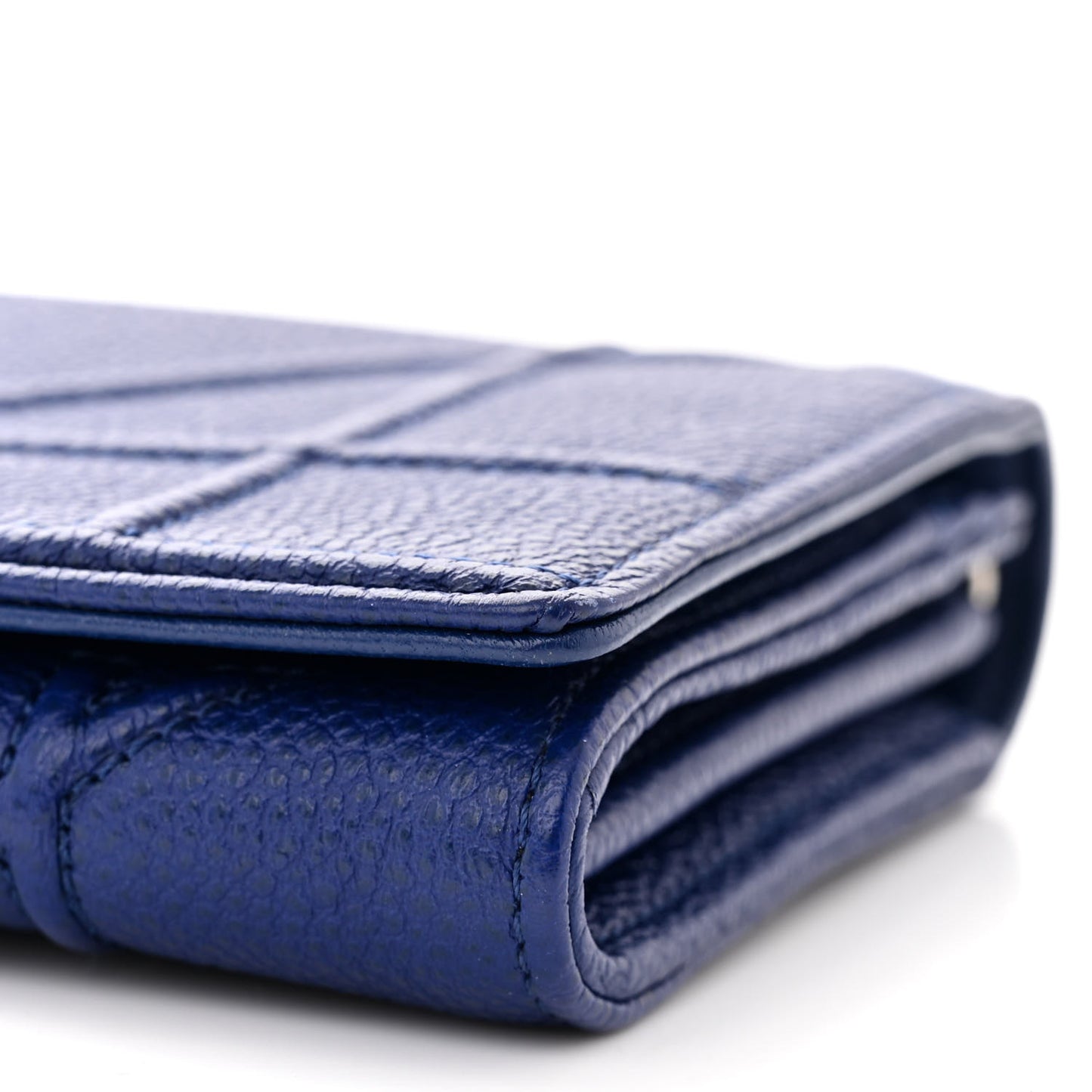Grained Calfskin Diorama Wallet On Chain Blue