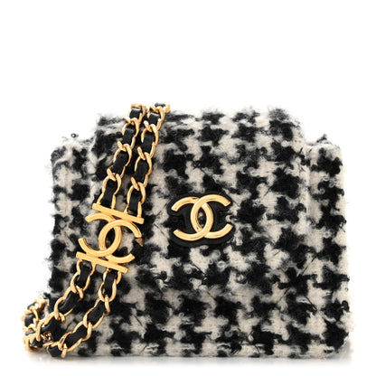Chanel Tweed Houndstooth Quilted Mini Accordion Clutch With Chain White Black 1 of 11