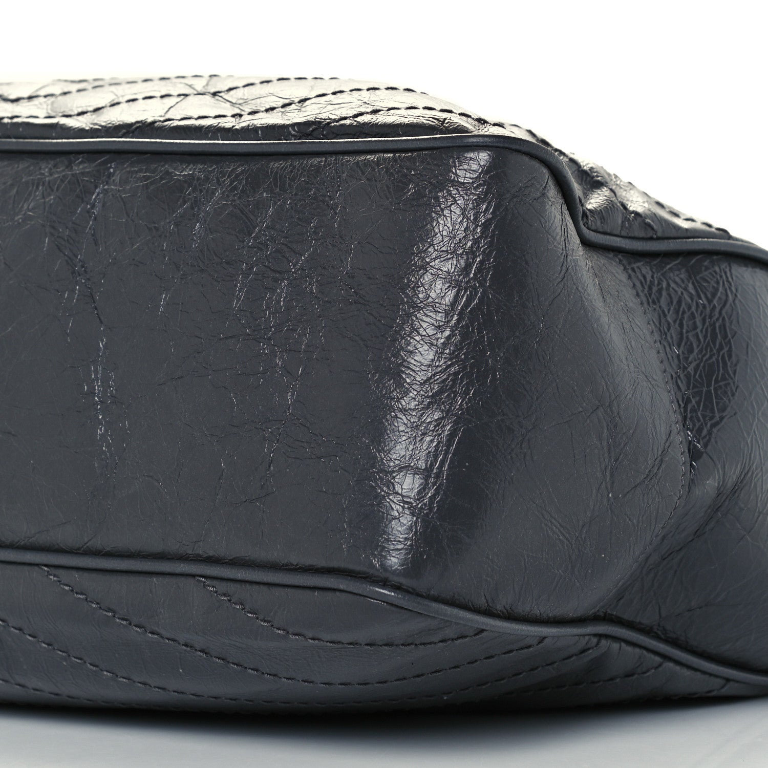 Saint Laurent Crinkled Calfskin Matelasse Monogram Large Niki Shopping Tote Bag Grey 10 of 10