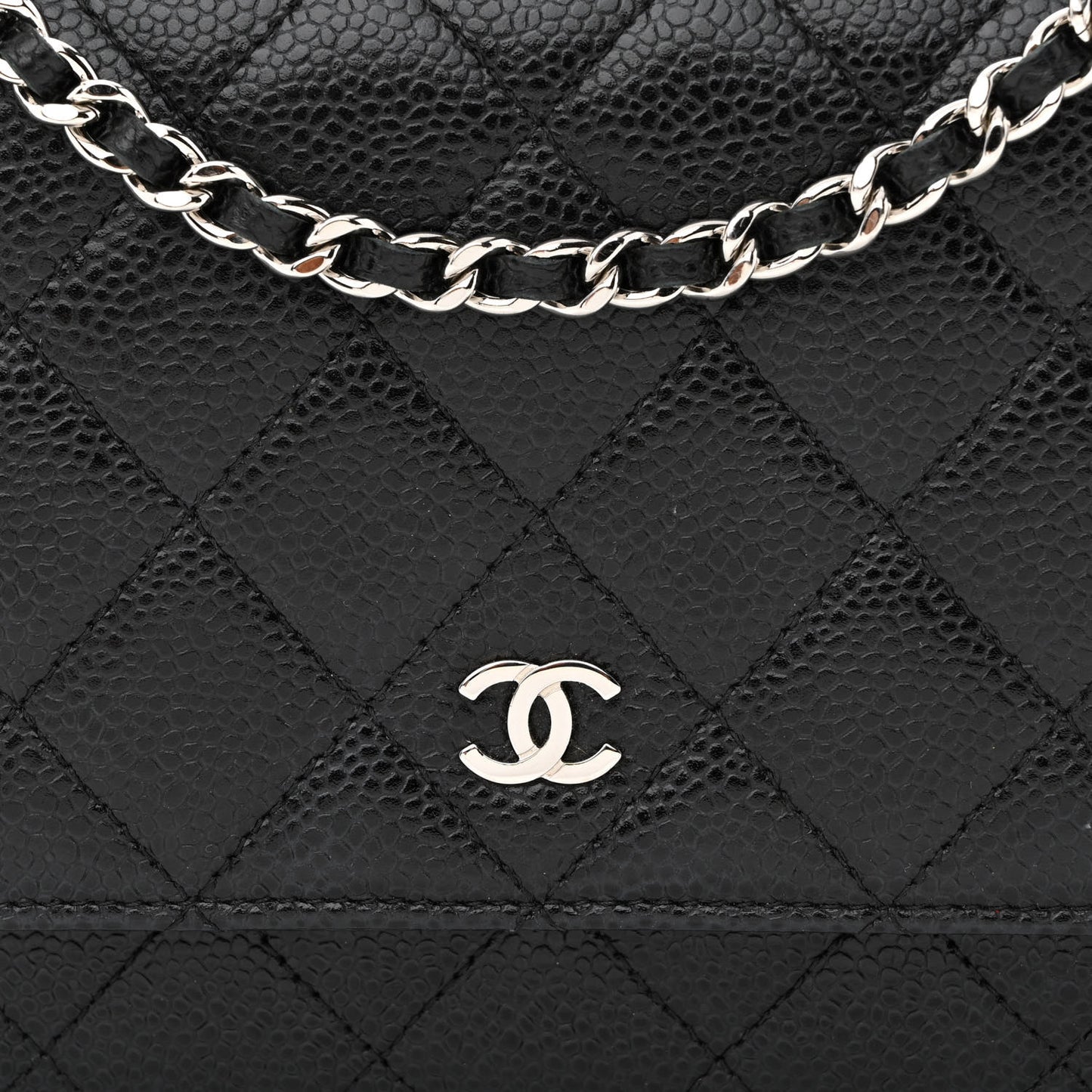 Caviar Quilted Wallet on Chain WOC Black