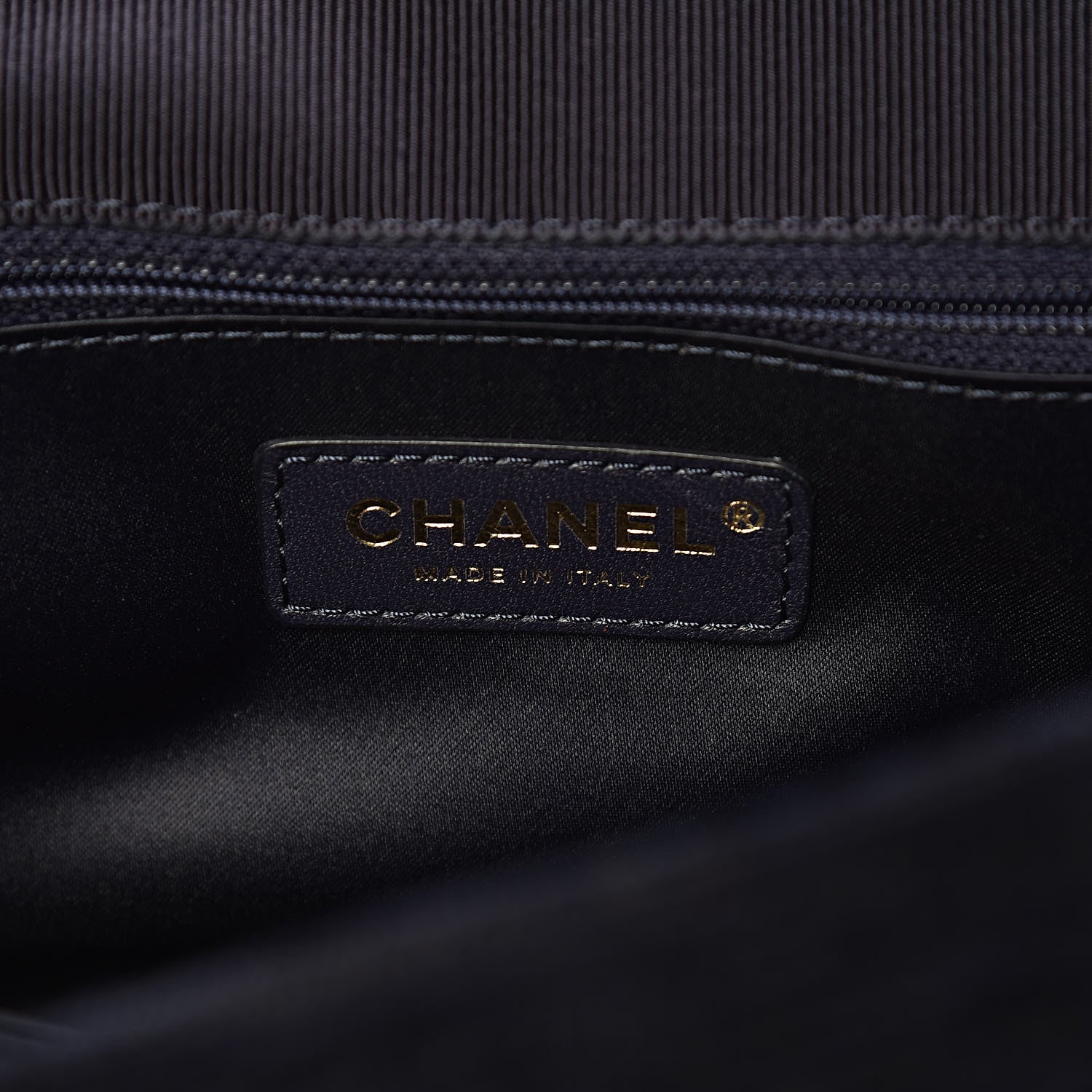 Chanel Wool Velvet Quilted Parisian Stroll Messenger Navy 6 of 10