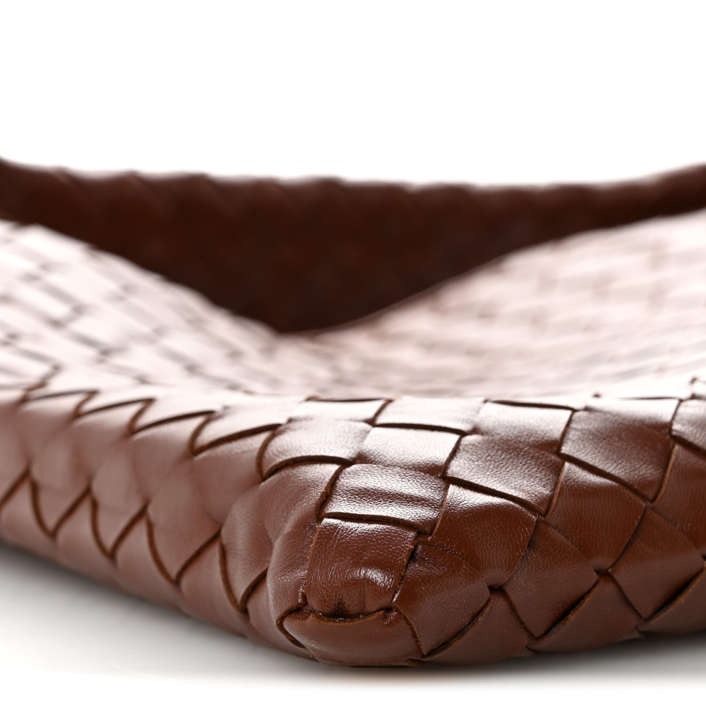 Calfskin Intrecciato Small Hop Sapele
