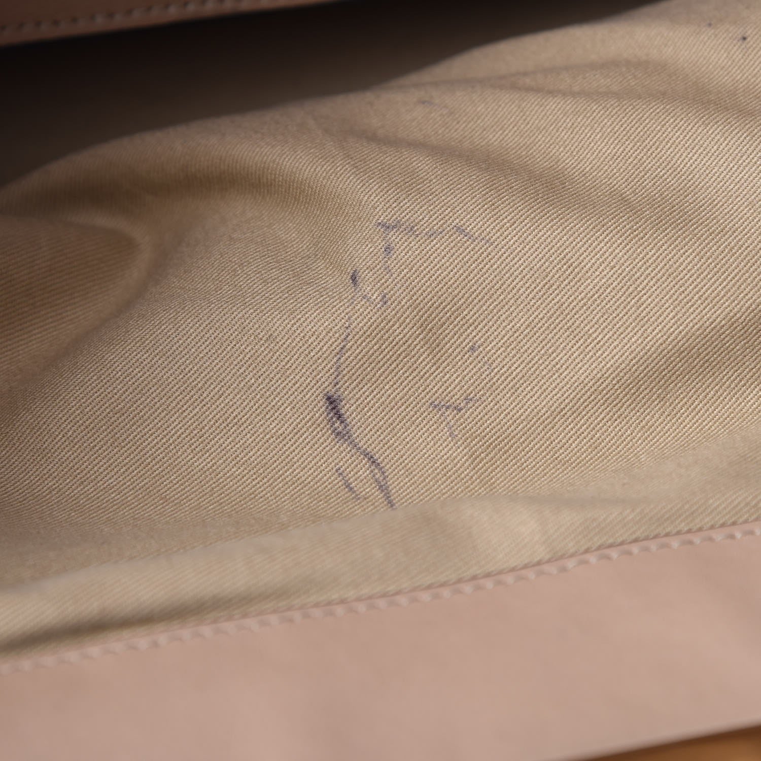 Valentino Garavani Vitello Medium Rockstud Tote Alpaca 21 of 21