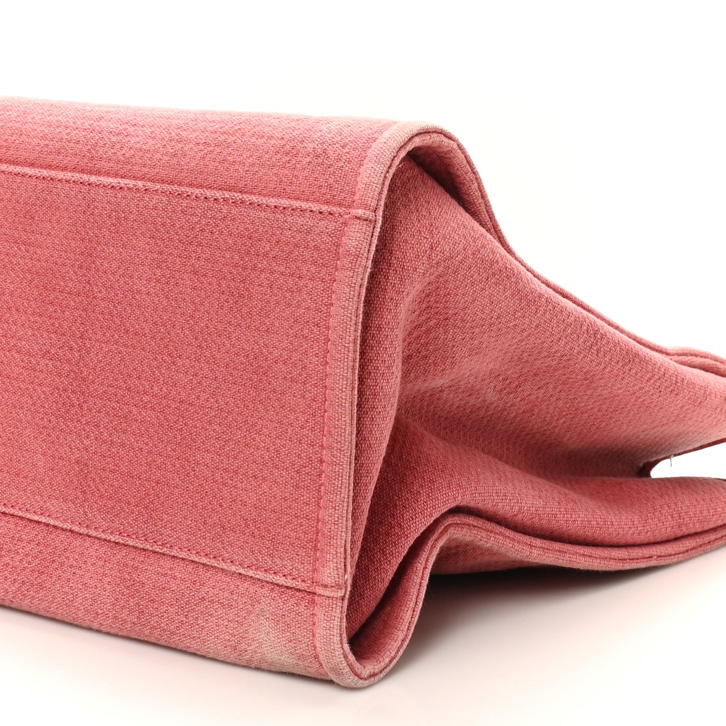 Canvas Medium Deauville Tote Red