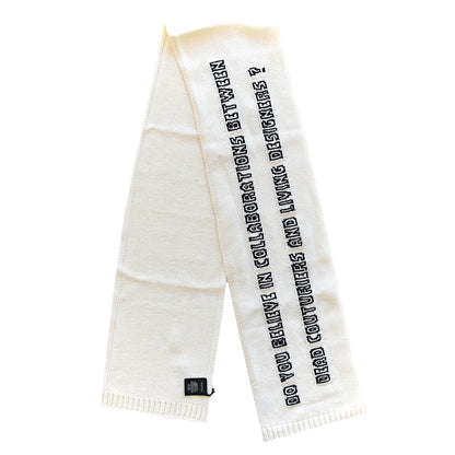 Gucci Wool Knit Fly Pig Scarf Ivory 3 of 5