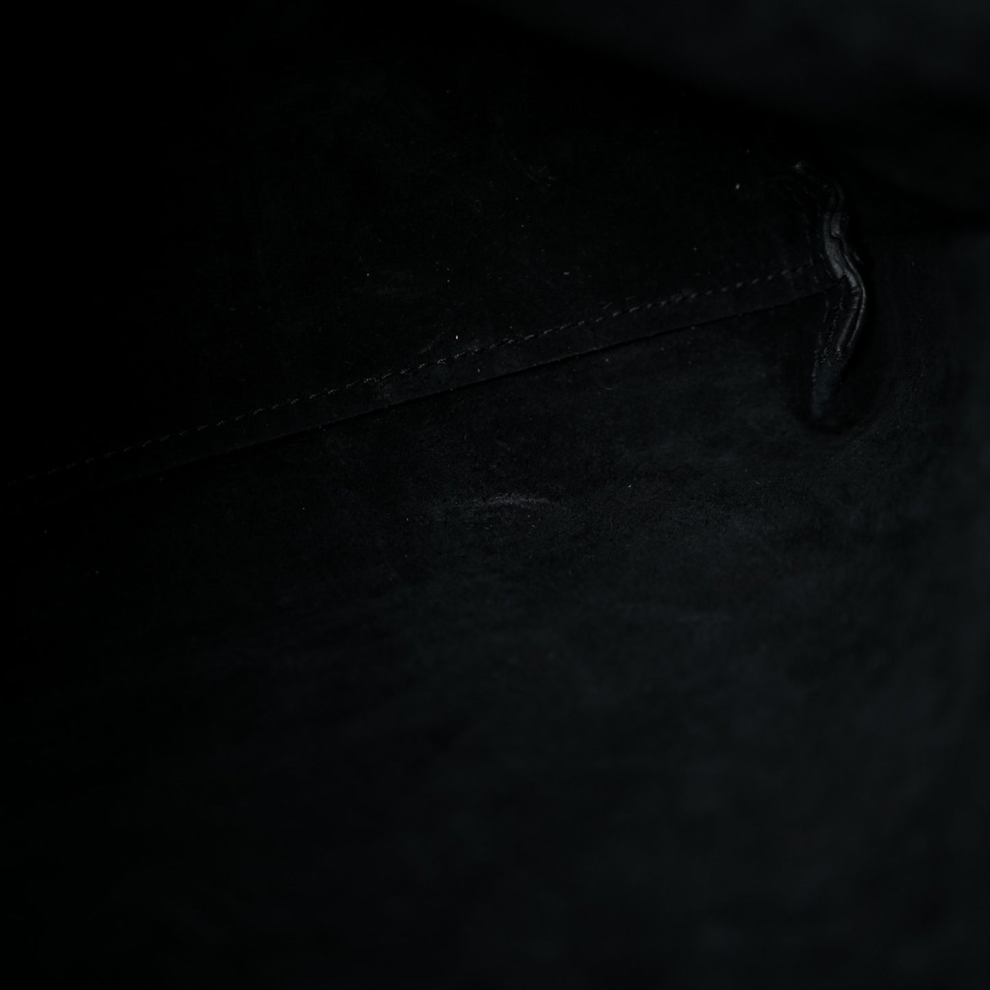 Calfskin Medium Suzanne Hobo Black