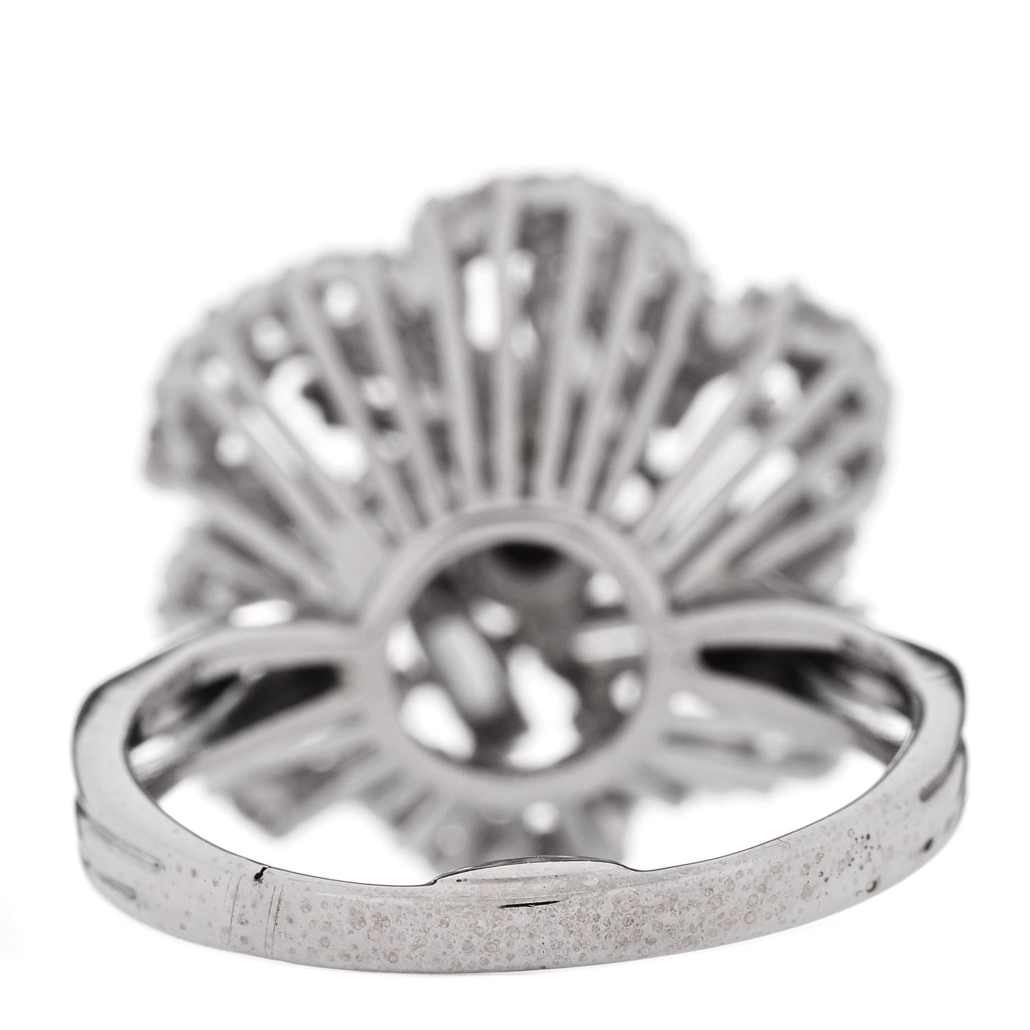 18K White Gold Diamond 1.80ctw Flower Spiral Cocktail Ring 52 6