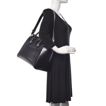 Givenchy Shiny Lord Calfskin Medium Antigona Black 2 of 10